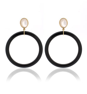"EARRINGS WITH MOTHER-OF-PEARL AND ONYX CIRCLE"
